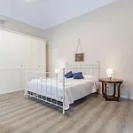 H11 The Kingdom's Centro-sanremo Apartman *