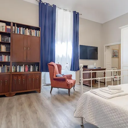 H11 The Kingdom's Centro-sanremo Apartment