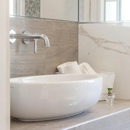 H11 The Kingdom's Centro-sanremo * San Remo